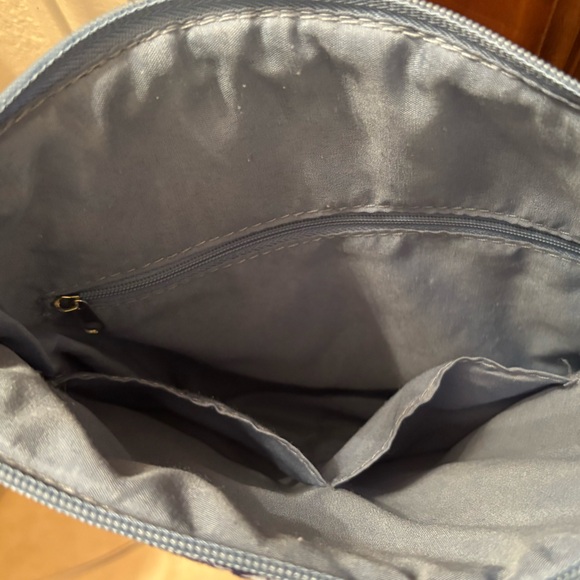 Waverly Blue Paisley Crossbody Bag EUC - Picture 8 of 8